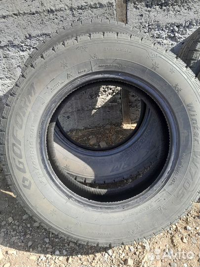 Goform W705 215/65 R16