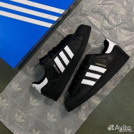 Кроссовки Adidas Superstar