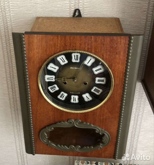 Настенные часы с боем Янтарь, СССР