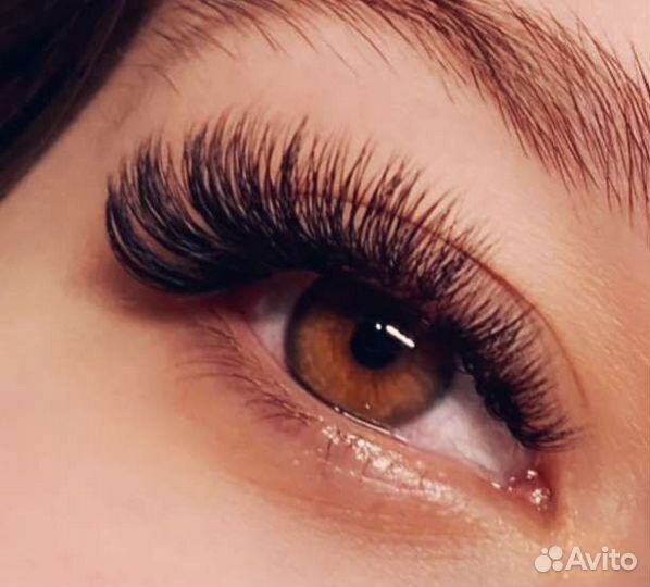 Наращивание ресниц, окрашивание бровей