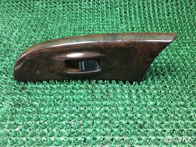 Кнопка управления стеклоподъемником задняя левая