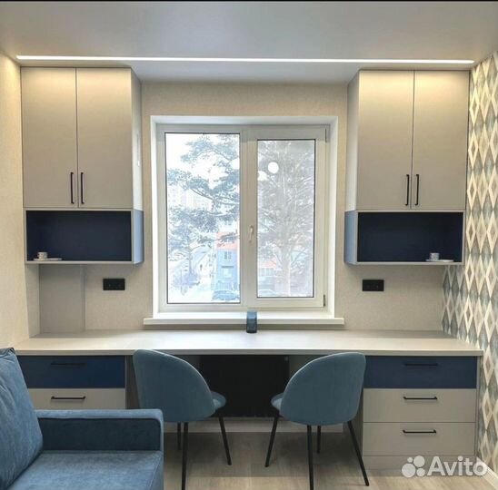 Рабочая зона с шкафом