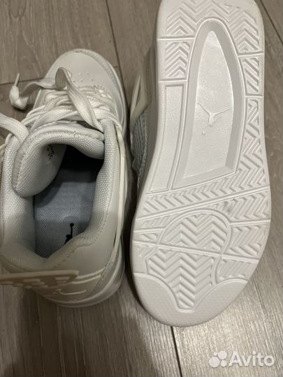 Кроссовки подростковые nike jordan