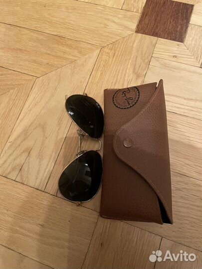 Солнцезащитные очки Ray-Ban