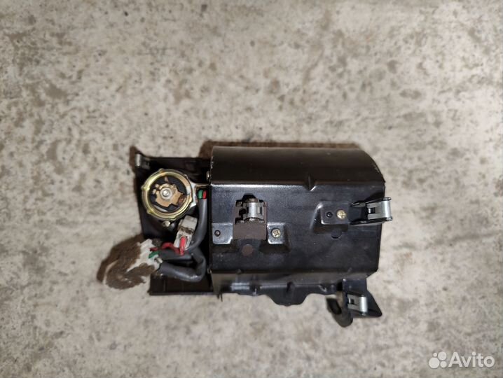 Пепельница Mark, Chaser, Cresta 90