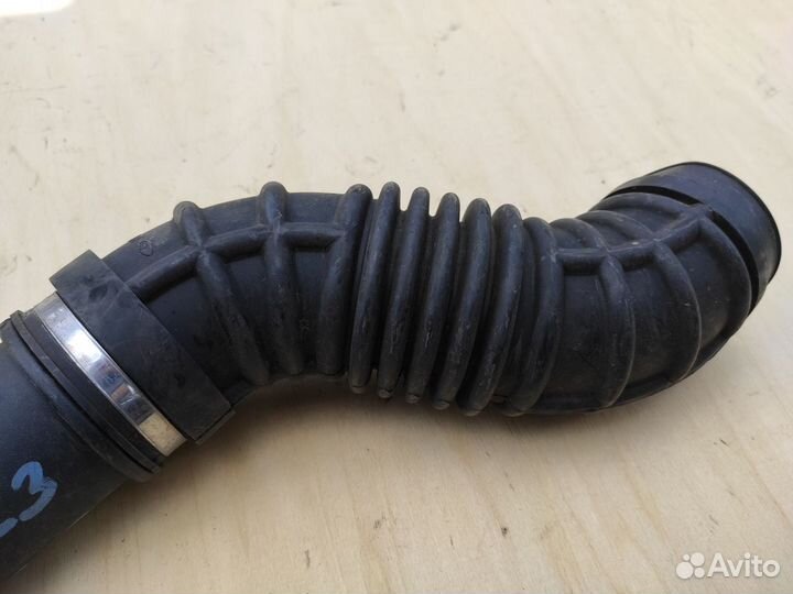 Патрубок воздушный Z20DMH Opel Antara Captiva