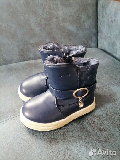 Сапоги для девочки 22