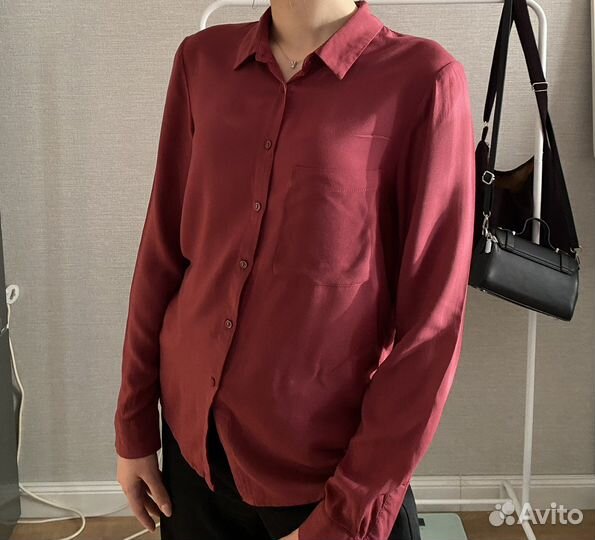 Бордовая рубашка pull&bear