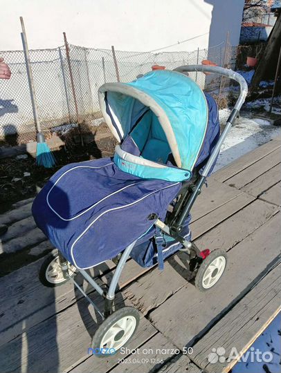 Прогулочная коляска