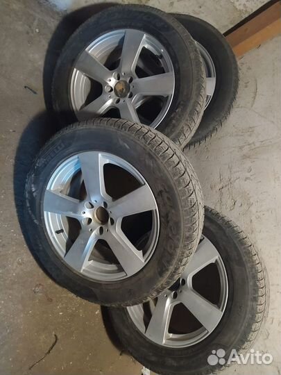 Комплект колёс на зимней резине 255/55/18