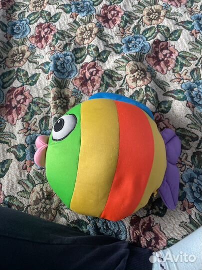 Рыбка игрушка