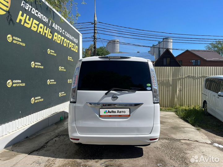 Nissan Serena 2.0 CVT, 2015, 182 000 км