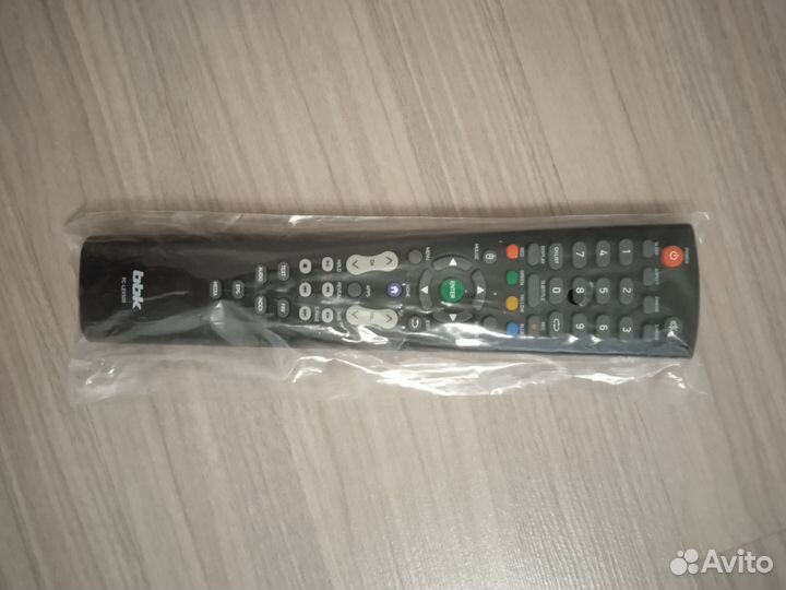 Универсальный пульт для телевизора BBK