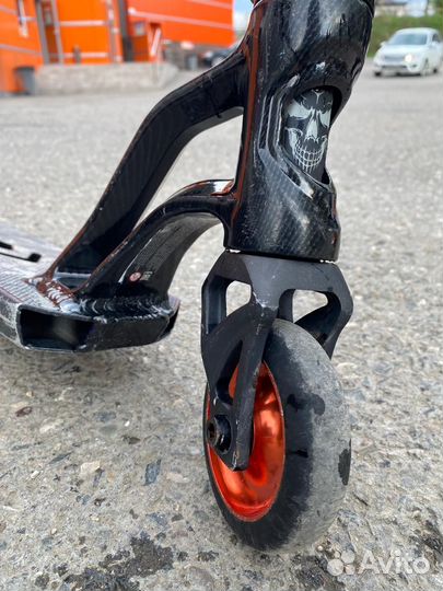 Трюковой самокат