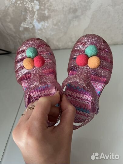 Сандалии Crocs C6
