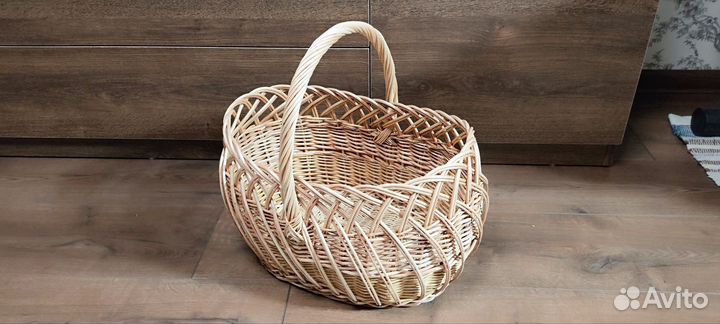 Корзина плетеная большая