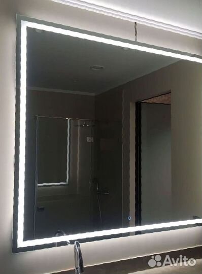 Черное зеркало с подсветкой