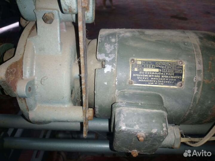 Швейная машинка промышленная