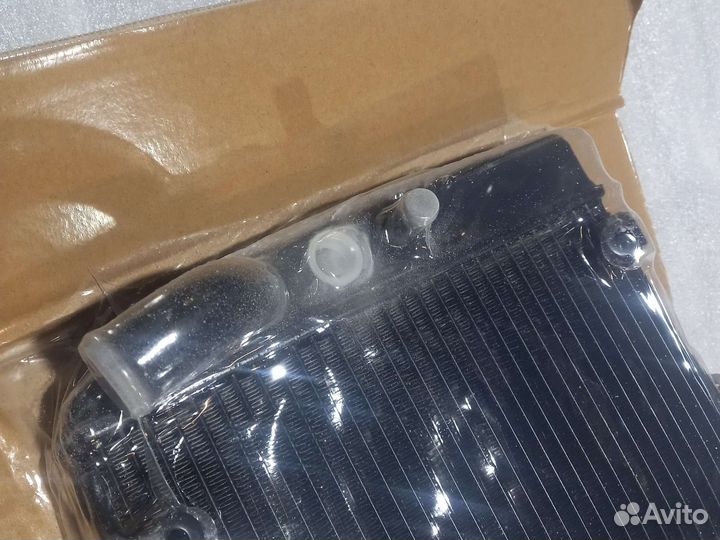 Радиатор Honda CBR 600F4i