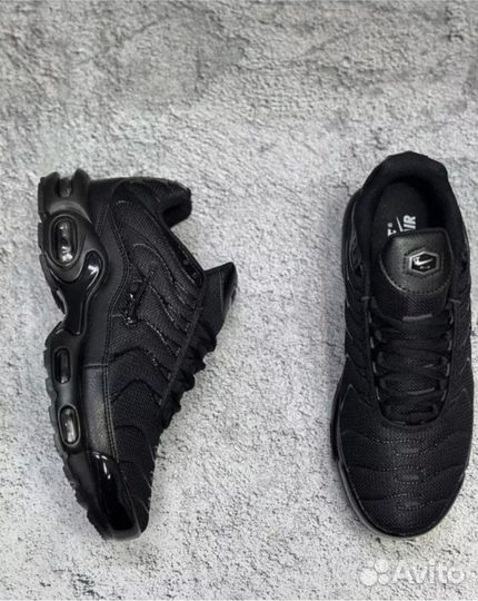 Nike Air Max TN Plus black чёрные