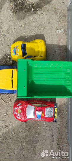 Большой грузовик и машинки