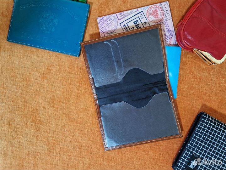 Обложки на паспорт, кошельки, картхолдер