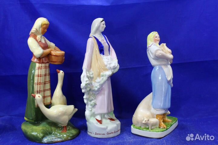 Статуэтка фарфор женщины работницы СССР