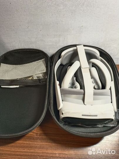 VR шлем Pico 4 256 гб б/у