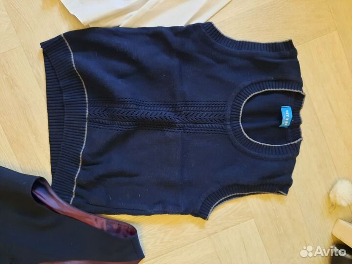 Много школьной одежды на рост от 146