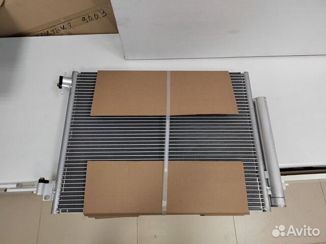 Радиатор кондиционера Renault duster logan vesta