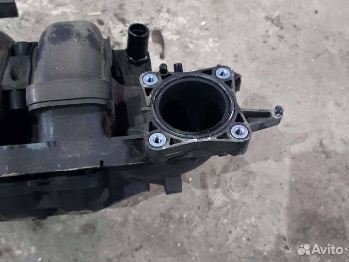 Коллектор впускной Toyota Yaris 1.3i 1NR-FE