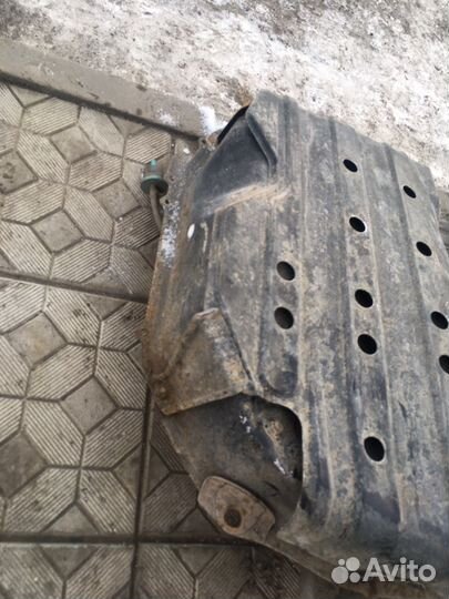 Топливный бак Mitshubishi RVR