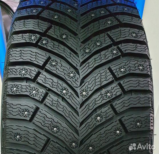 Michelin X-Ice North 4 215/50 R17 113
