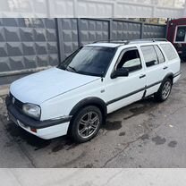 Volkswagen Golf 1.9 MT, 1996, 305 000 км, с пробегом, цена 125 000 руб.