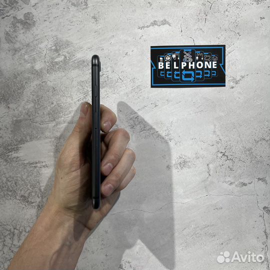 iPhone 8, 64 ГБ