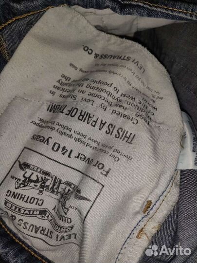 Джинсы levis