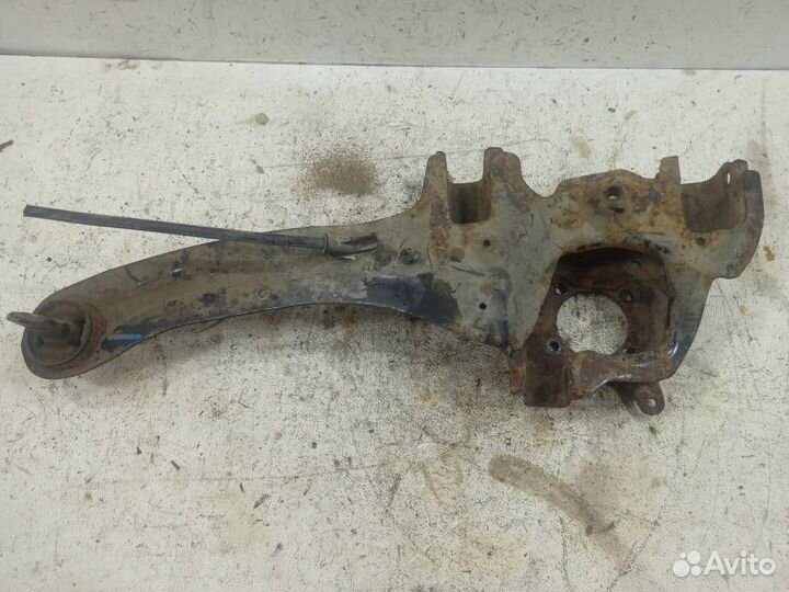 Кулак задний левый Форд