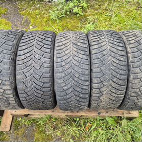 Michelin X-Ice North 4 205/50 R17