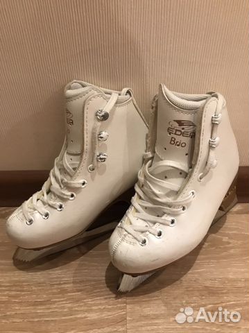 Фигурные коньки edea