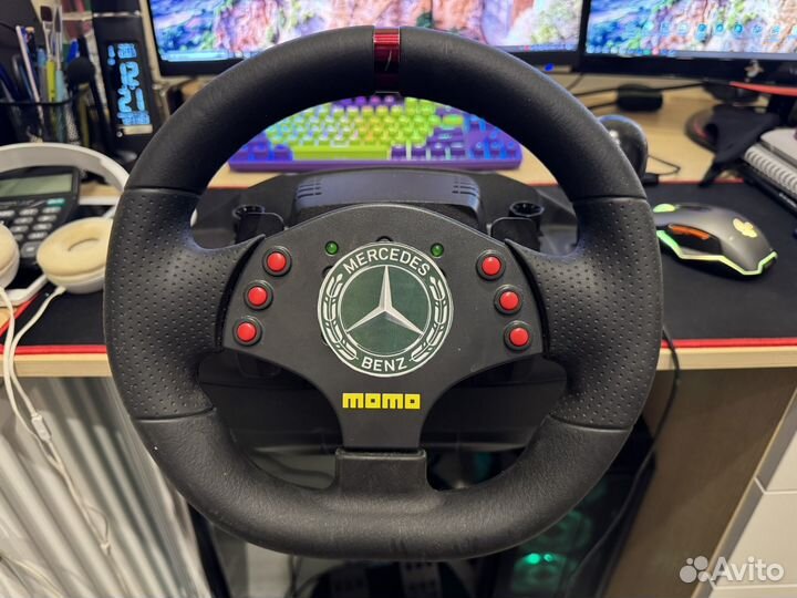 Руль logitech momo racing 900