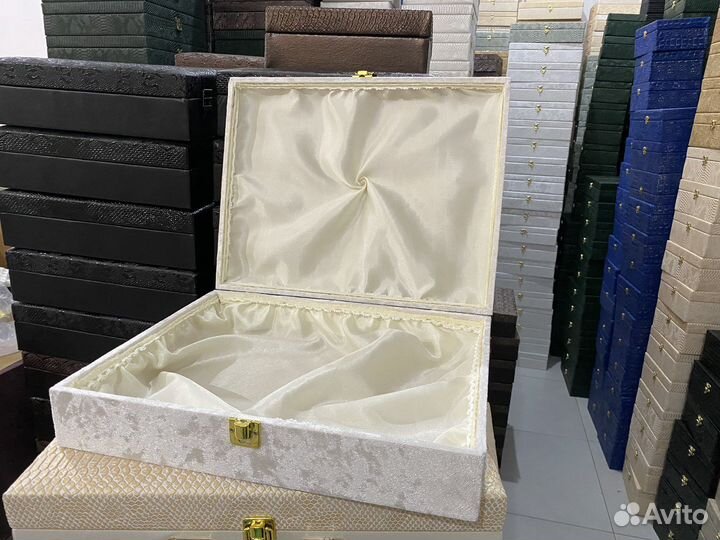 Шкатулки коробки для скатерти пледа