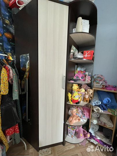 Угловой шкаф