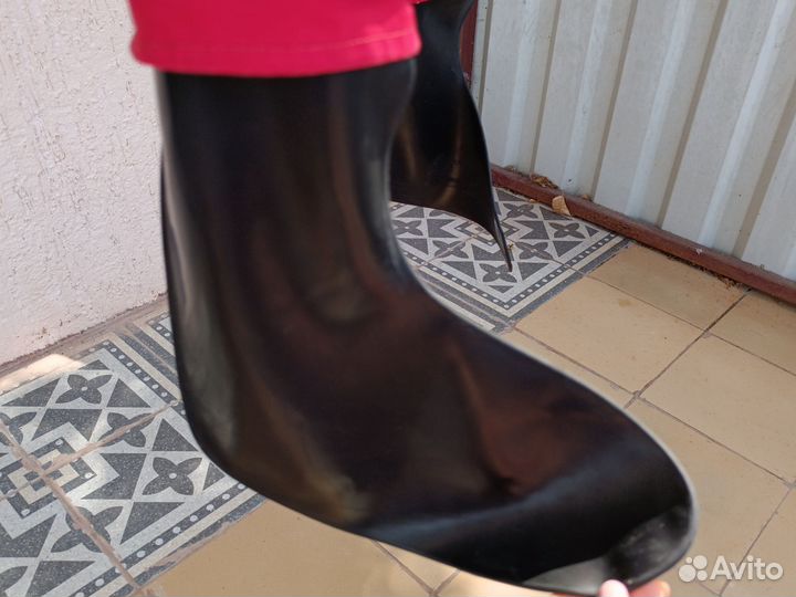 Сухой гидрокостюм для водных видов спорта