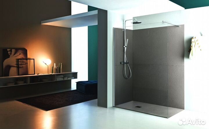 Стеклянные душевые перегородки