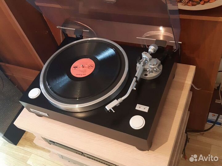 Виниловый проигрыватель Yamaha GT 750