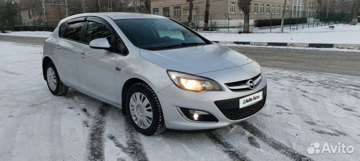 Opel Astra 1.6 МТ, 2012, 220 000 км