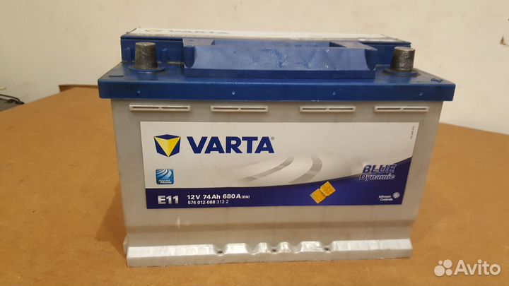 Аккумулятор б/у varta E11 74Ач 680А