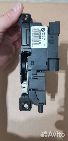 Замок багажника с доводчиком BMW F10 F15 F01 F02