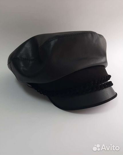 Кепка кожаная женская