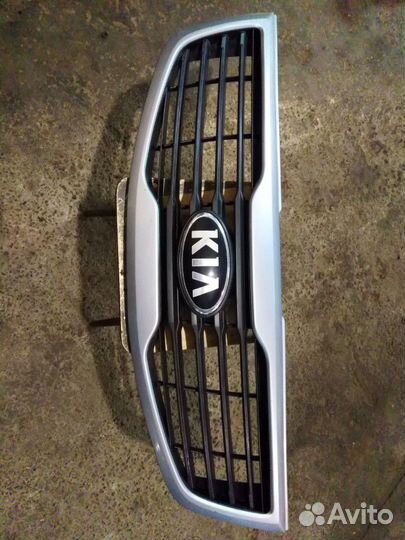 Решётка радиатора Kia sportage 3